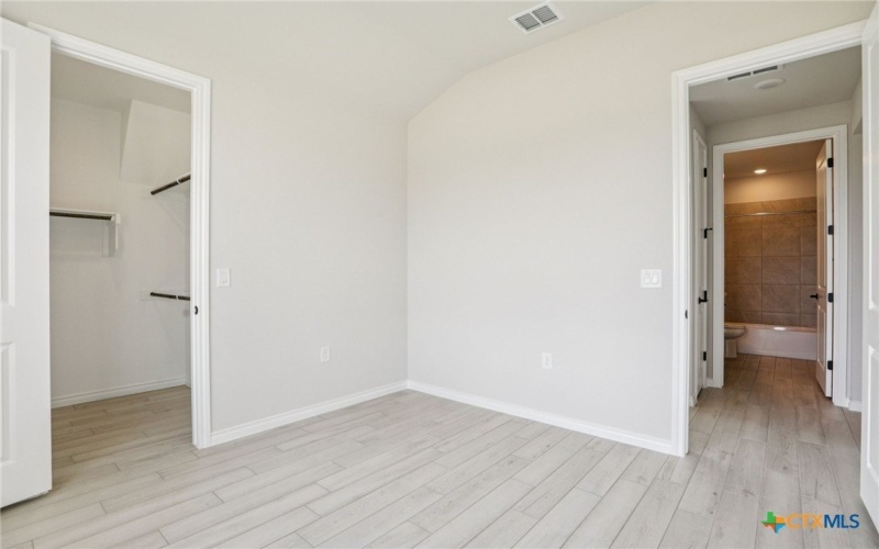 140 Antoinette Way #102, San Marcos, TX 78666, 3 Habitaciones Habitaciones , ,2 BañosBaños,Residential,En Venta,140 Antoinette Way,0,578747