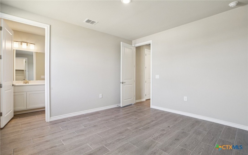 132 Antoinette Way, San Marcos, TX 78666, 2 Bedrooms Bedrooms, ,2 BathroomsBathrooms,Residential,For Sale,132 Antoinette Way,0,578768