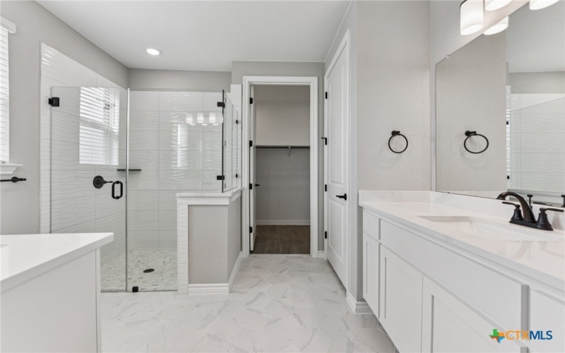 133 Antoinette Way #102, San Marcos, TX 78666, 2 Habitaciones Habitaciones , ,2 BañosBaños,Residential,En Venta,133 Antoinette Way,0,578780