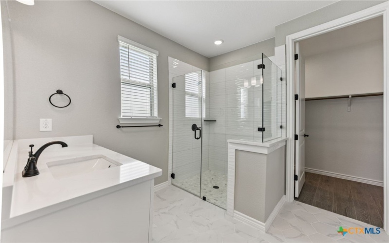 133 Antoinette Way #102, San Marcos, TX 78666, 2 Habitaciones Habitaciones , ,2 BañosBaños,Residential,En Venta,133 Antoinette Way,0,578780