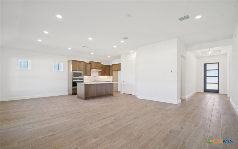 1528 Dancing Oak Lane, San Marcos, TX 78666, 2 Habitaciones Habitaciones , ,2 BañosBaños,Residential,En Venta,1528 Dancing Oak Lane,0,578787