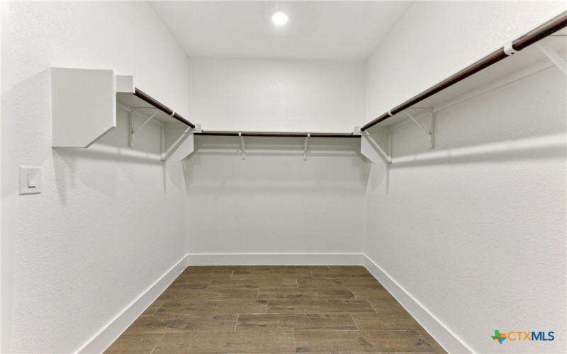 1628 Dancing Oak Lane, San Marcos, TX 78666, 3 Habitaciones Habitaciones , ,2 BañosBaños,Residential,En Venta,1628 Dancing Oak Lane,0,578828