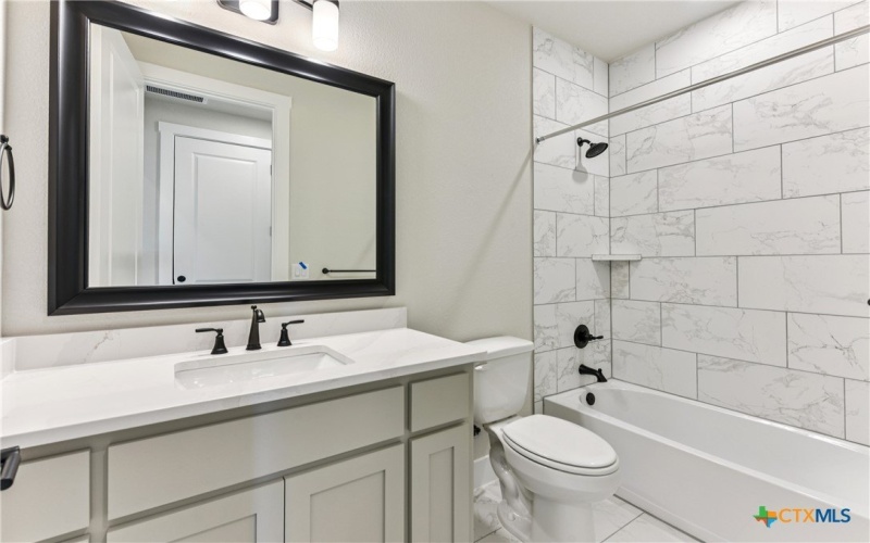 1628 Dancing Oak Lane, San Marcos, TX 78666, 3 Habitaciones Habitaciones , ,2 BañosBaños,Residential,En Venta,1628 Dancing Oak Lane,0,578828
