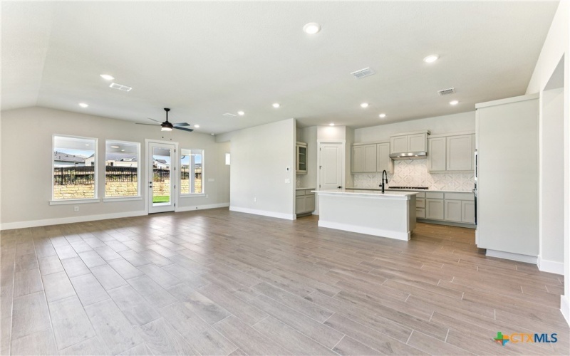 1628 Dancing Oak Lane, San Marcos, TX 78666, 3 Habitaciones Habitaciones , ,2 BañosBaños,Residential,En Venta,1628 Dancing Oak Lane,0,578828