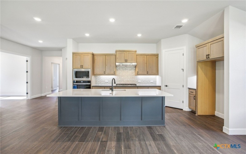 322 Sweeping Sage Lane, San Marcos, TX 78666, 2 Habitaciones Habitaciones , ,2 BañosBaños,Residential,En Venta,322 Sweeping Sage Lane,0,578851