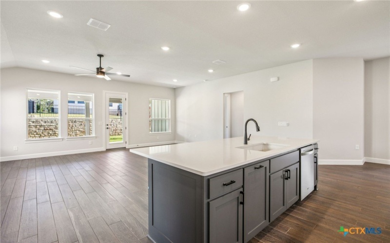 322 Sweeping Sage Lane, San Marcos, TX 78666, 2 Habitaciones Habitaciones , ,2 BañosBaños,Residential,En Venta,322 Sweeping Sage Lane,0,578851