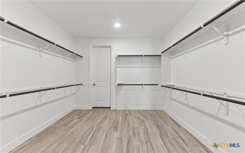 1620 Dancing Oak Lane, San Marcos, TX 78666, 2 Habitaciones Habitaciones , ,2 BañosBaños,Residential,En Venta,1620 Dancing Oak Lane,0,578877