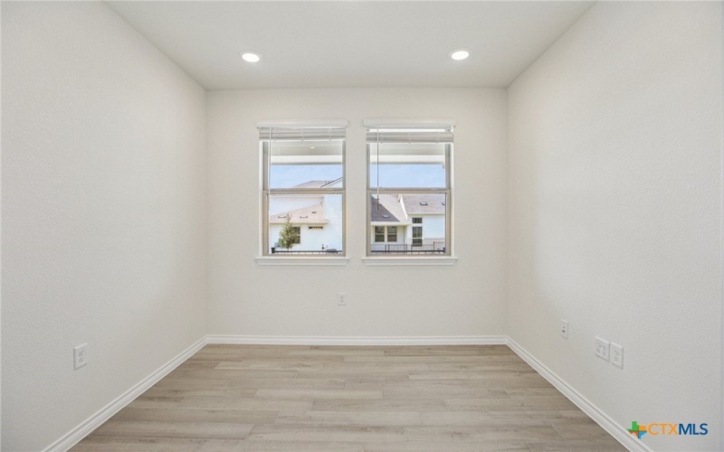 139 Stewart Drive #102, San Marcos, TX 78666, 3 Habitaciones Habitaciones , ,2 BañosBaños,Residential,En Venta,139 Stewart Drive,0,579722