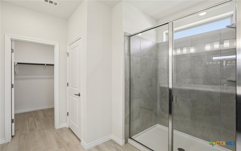 139 Stewart Drive #102, San Marcos, TX 78666, 3 Habitaciones Habitaciones , ,2 BañosBaños,Residential,En Venta,139 Stewart Drive,0,579722