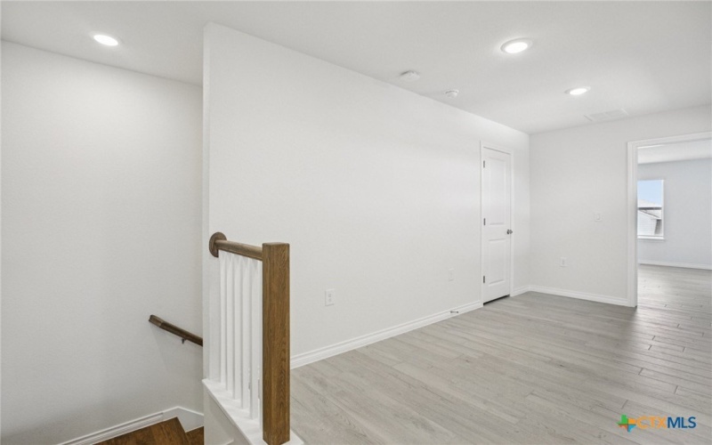 139 Stewart Drive #102, San Marcos, TX 78666, 3 Habitaciones Habitaciones , ,2 BañosBaños,Residential,En Venta,139 Stewart Drive,0,579722