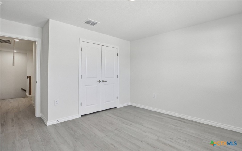 139 Stewart Drive #102, San Marcos, TX 78666, 3 Habitaciones Habitaciones , ,2 BañosBaños,Residential,En Venta,139 Stewart Drive,0,579722