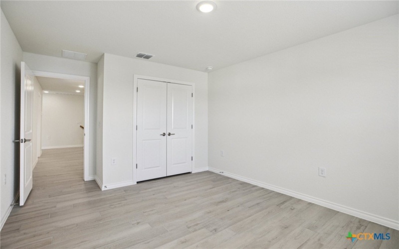 139 Stewart Drive #102, San Marcos, TX 78666, 3 Habitaciones Habitaciones , ,2 BañosBaños,Residential,En Venta,139 Stewart Drive,0,579722