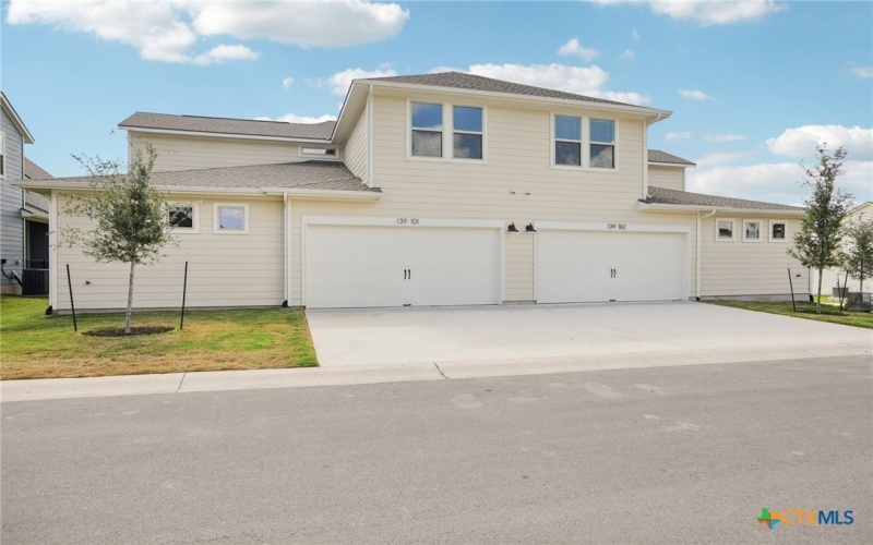 139 Stewart Drive #102, San Marcos, TX 78666, 3 Habitaciones Habitaciones , ,2 BañosBaños,Residential,En Venta,139 Stewart Drive,0,579722