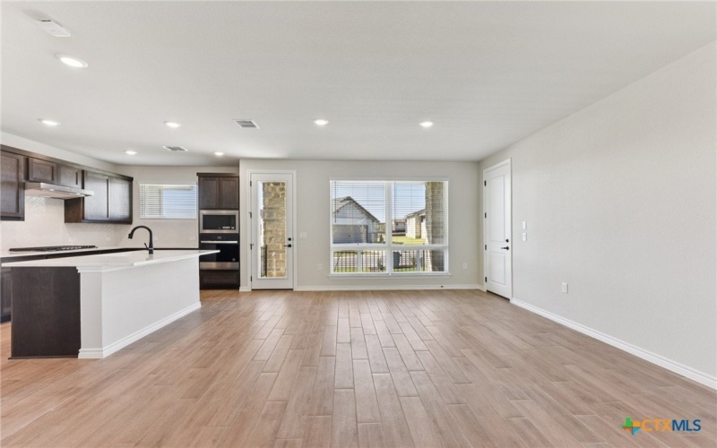 153 Antoinette Way unit: 102 #102, San Marcos, TX 78666, 2 Bedrooms Bedrooms, ,2 BathroomsBathrooms,Residential,For Sale,153 Antoinette Way unit: 102,0,579779