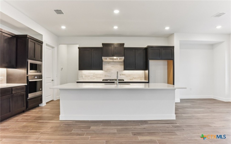 104 Olive Blossom Trail, San Marcos, TX 78666, 2 Habitaciones Habitaciones , ,2 BañosBaños,Residential,En Venta,104 Olive Blossom Trail,0,579034