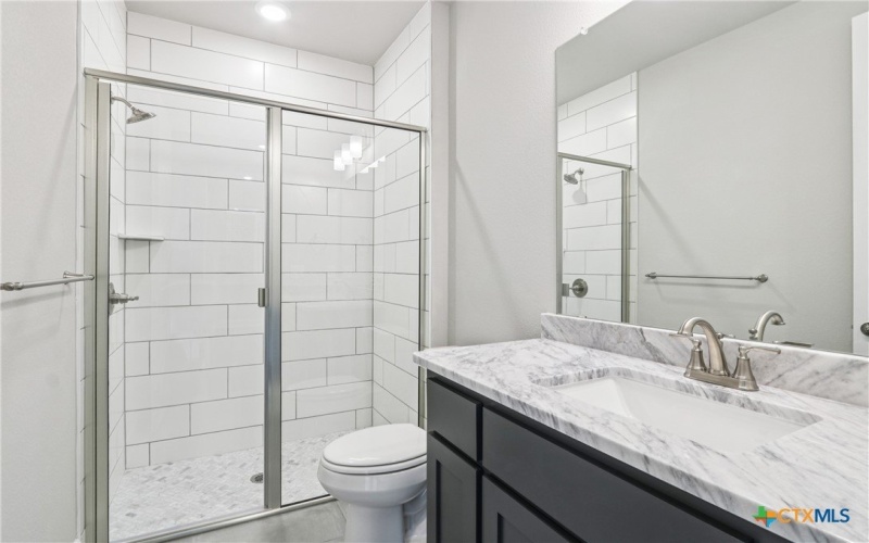 207 Sprinting Peak Drive, San Marcos, TX 78666, 2 Habitaciones Habitaciones , ,2 BañosBaños,Residential,En Venta,207 Sprinting Peak Drive,0,579628
