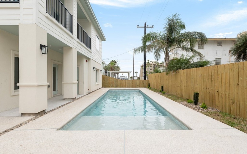115 Marlin St. #B, South Padre Island, TX 78597, 2 Habitaciones Habitaciones , ,2 BañosBaños,Residential,En Venta,115 Marlin St.,100847