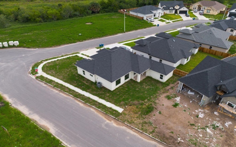 8879 Wentz Lake, Brownsville, TX 78520, 3 Bedrooms Bedrooms, ,2 BathroomsBathrooms,Residential,For Sale,8879 Wentz Lake,101649