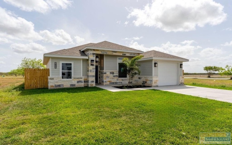 2831 Juan Castillo Ave., Port Isabel, TX 78578, 3 Bedrooms Bedrooms, ,2 BathroomsBathrooms,Residential,For Sale,2831 Juan Castillo Ave.,103032