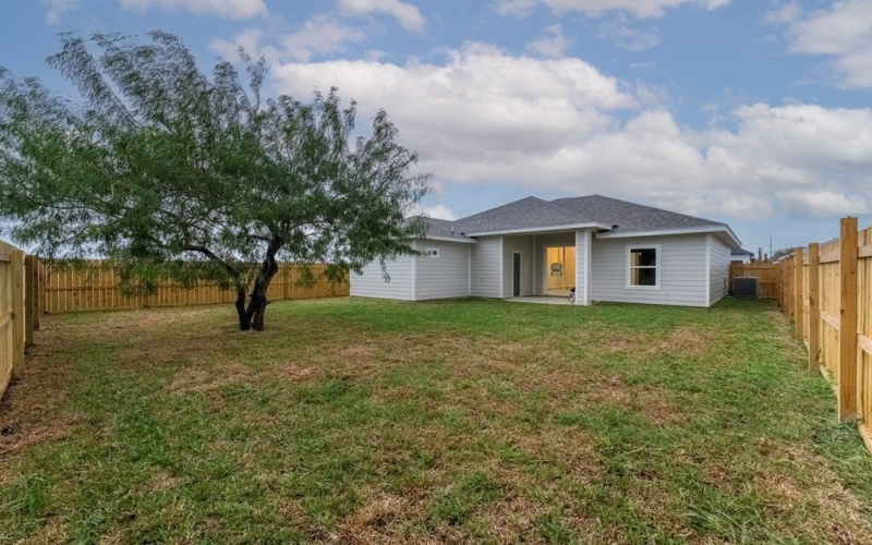 2831 Juan Castillo Ave., Port Isabel, TX 78578, 3 Bedrooms Bedrooms, ,2 BathroomsBathrooms,Residential,For Sale,2831 Juan Castillo Ave.,103032