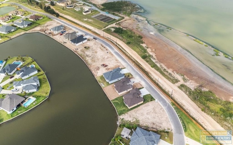 39 Arcos Gardens, Laguna Vista, TX 78578, 3 Bedrooms Bedrooms, ,3 BathroomsBathrooms,Residential,For Sale,39 Arcos Gardens,103142