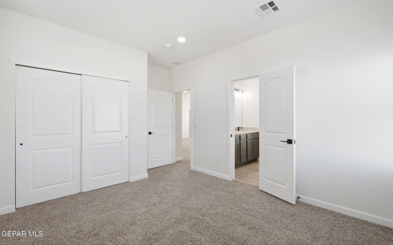 1169 SUMMER RAIN Street, El Paso, TX 79928, 5 Habitaciones Habitaciones , ,3 BañosBaños,Residential,En Venta,1169 SUMMER RAIN Street,0,922446