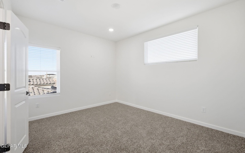 1169 SUMMER RAIN Street, El Paso, TX 79928, 5 Habitaciones Habitaciones , ,3 BañosBaños,Residential,En Venta,1169 SUMMER RAIN Street,0,922446