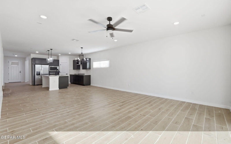 1192 Night Sky Street, El Paso, TX 79928, 5 Habitaciones Habitaciones , ,3 BañosBaños,Residential,En Venta,1192 Night Sky Street,0,922448