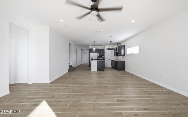 1192 Night Sky Street, El Paso, TX 79928, 5 Habitaciones Habitaciones , ,3 BañosBaños,Residential,En Venta,1192 Night Sky Street,0,922448