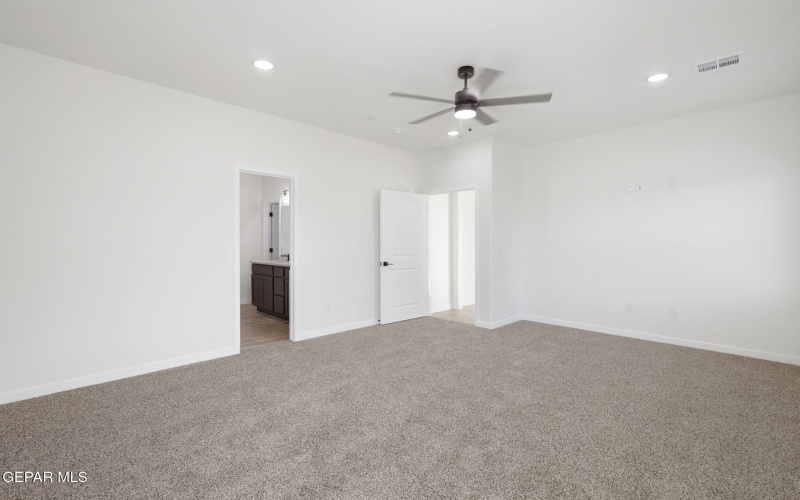 1192 Night Sky Street, El Paso, TX 79928, 5 Habitaciones Habitaciones , ,3 BañosBaños,Residential,En Venta,1192 Night Sky Street,0,922448