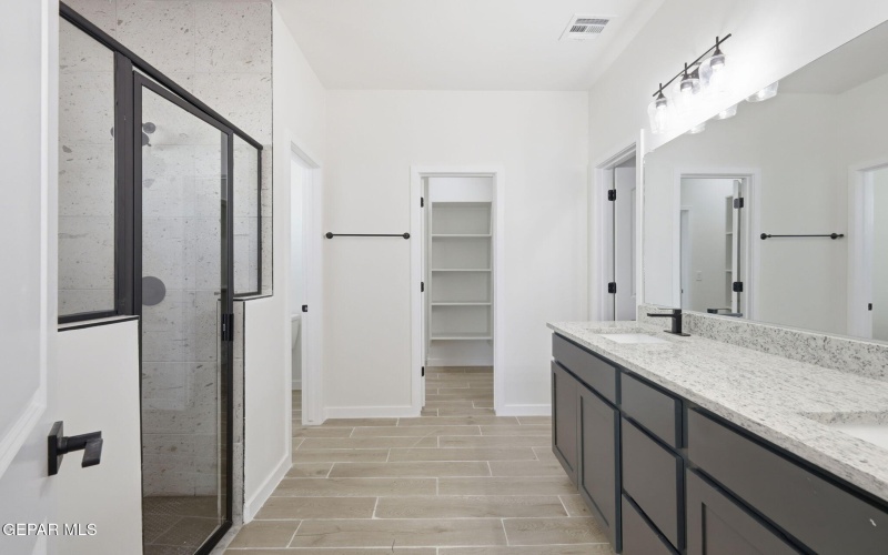 1192 Night Sky Street, El Paso, TX 79928, 5 Habitaciones Habitaciones , ,3 BañosBaños,Residential,En Venta,1192 Night Sky Street,0,922448