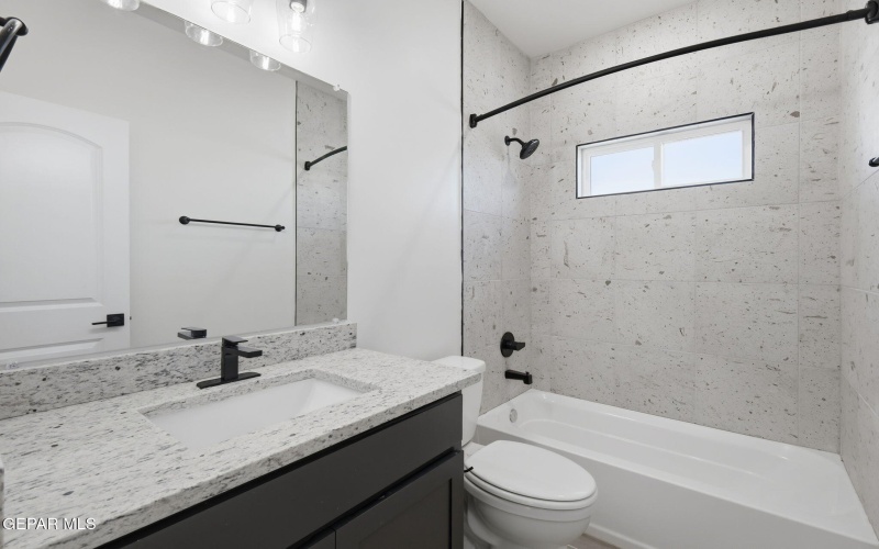 1192 Night Sky Street, El Paso, TX 79928, 5 Habitaciones Habitaciones , ,3 BañosBaños,Residential,En Venta,1192 Night Sky Street,0,922448