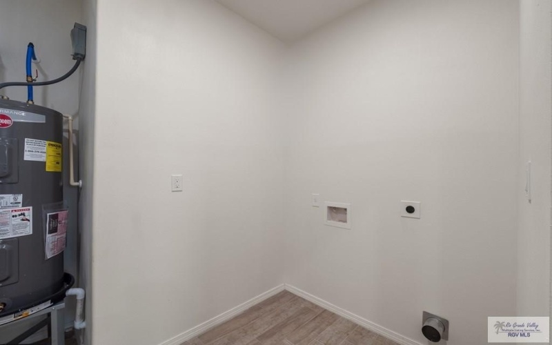 861 RIO GRANDE ST., SAN BENITO, TX 78586, 2 Habitaciones Habitaciones , ,1 BañoBaños,Residential,En Venta,861 RIO GRANDE ST.,29765206