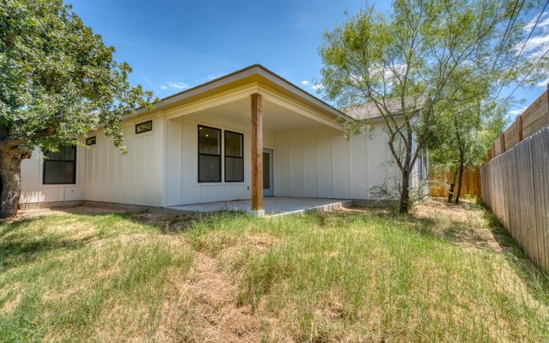 650 Birch Lane, Cottonwood Shores, TX 78657, 3 Bedrooms Bedrooms, ,2 BathroomsBathrooms,Residential,For Sale,650 Birch Lane,0,173316