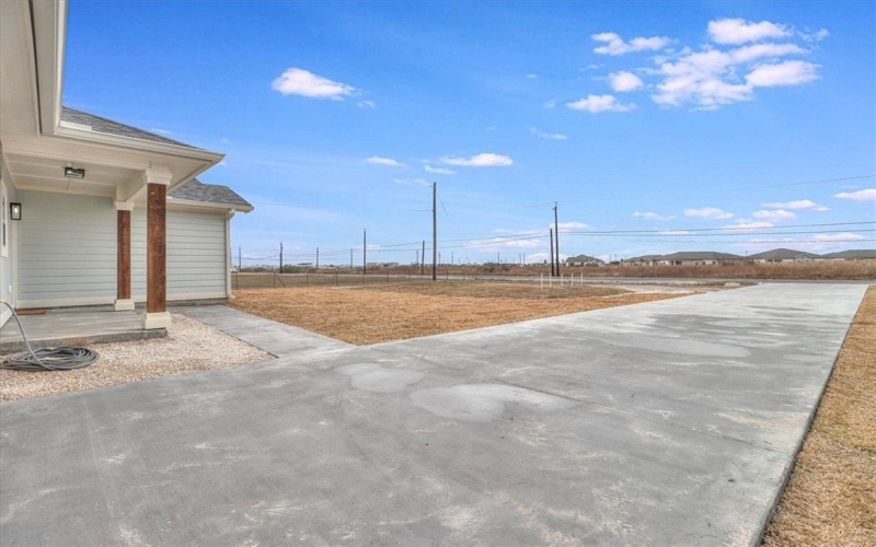 110 Salt Lake, Rockport, TX 78382, 3 Bedrooms Bedrooms, ,2 BathroomsBathrooms,Residential,For Sale,110 Salt Lake,453967