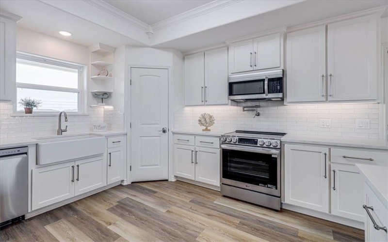 110 Salt Lake, Rockport, TX 78382, 3 Bedrooms Bedrooms, ,2 BathroomsBathrooms,Residential,For Sale,110 Salt Lake,453967