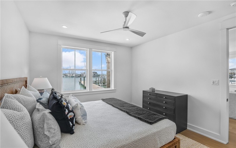 136 W Cotter Avenue unit: 4 #4, Port Aransas, TX 78373, 2 Habitaciones Habitaciones , ,2 BañosBaños,Residential,En Venta,136 W Cotter Avenue unit: 4,0,456791