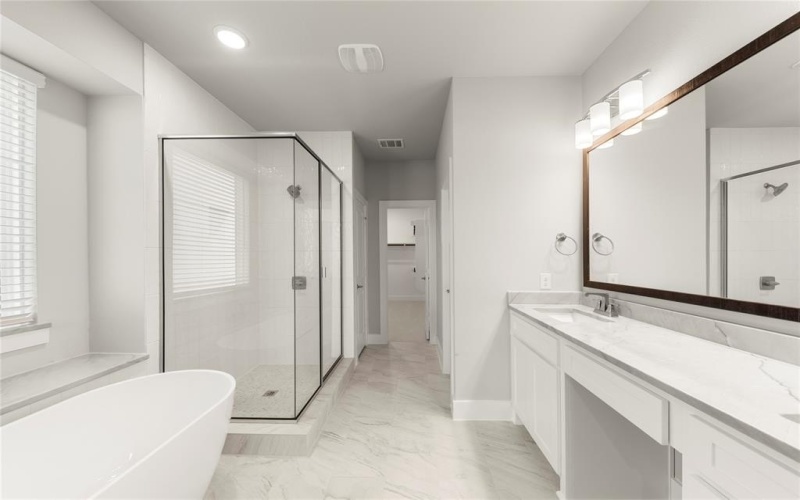 1347 Overton Street, Frisco, TX 75036, 5 Habitaciones Habitaciones , ,3 BañosBaños,Residential,En Venta,1347 Overton Street,20792383
