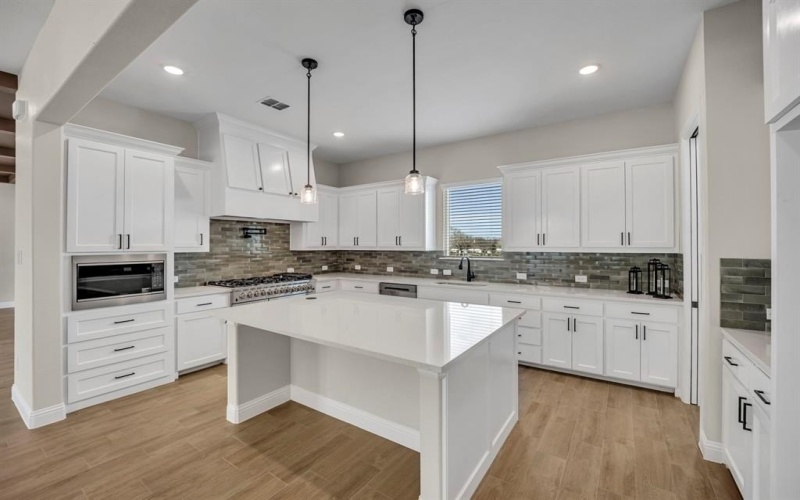 3920 Lonesome Quail Drive, Burleson, TX 76028, 4 Habitaciones Habitaciones , ,3 BañosBaños,Residential,En Venta,3920 Lonesome Quail Drive,20788248