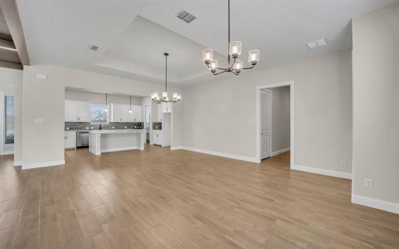3920 Lonesome Quail Drive, Burleson, TX 76028, 4 Habitaciones Habitaciones , ,3 BañosBaños,Residential,En Venta,3920 Lonesome Quail Drive,20788248