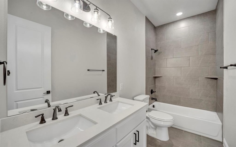 3920 Lonesome Quail Drive, Burleson, TX 76028, 4 Habitaciones Habitaciones , ,3 BañosBaños,Residential,En Venta,3920 Lonesome Quail Drive,20788248