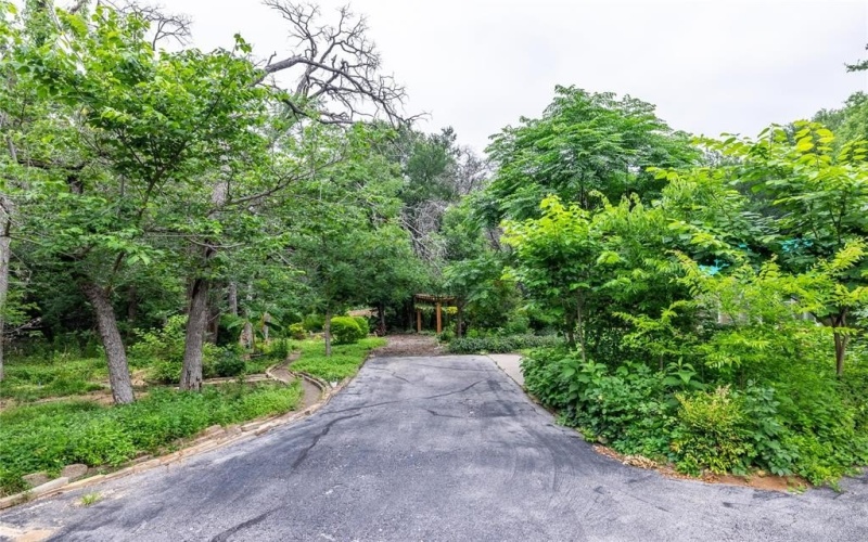 7517 Sunnyview Lane, Flower Mound, TX 75022, 5 Bedrooms Bedrooms, ,5 BathroomsBathrooms,Residential,For Sale,7517 Sunnyview Lane,20782115