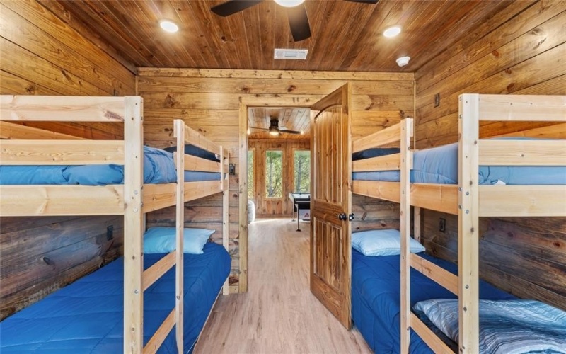 93 Twisted Pine Trail, Broken Bow, OK 74728, 3 Bedrooms Bedrooms, ,3 BathroomsBathrooms,Residential,For Sale,93 Twisted Pine Trail,20800799
