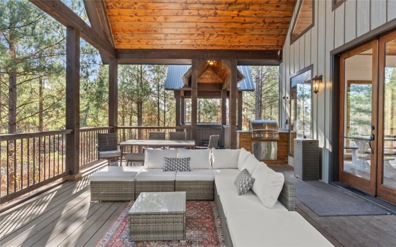 93 Twisted Pine Trail, Broken Bow, OK 74728, 3 Bedrooms Bedrooms, ,3 BathroomsBathrooms,Residential,For Sale,93 Twisted Pine Trail,20800799