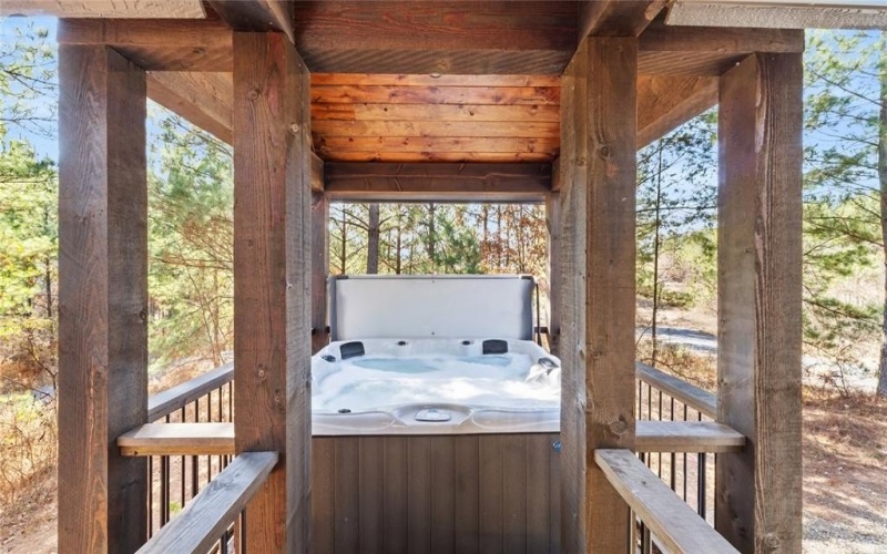 93 Twisted Pine Trail, Broken Bow, OK 74728, 3 Bedrooms Bedrooms, ,3 BathroomsBathrooms,Residential,For Sale,93 Twisted Pine Trail,20800799