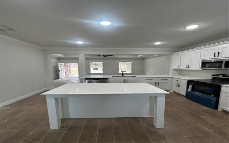 5741 Black Pine Circle, Granbury, TX 76048, 3 Habitaciones Habitaciones , ,2 BañosBaños,Residential,En Venta,5741 Black Pine Circle,20793981