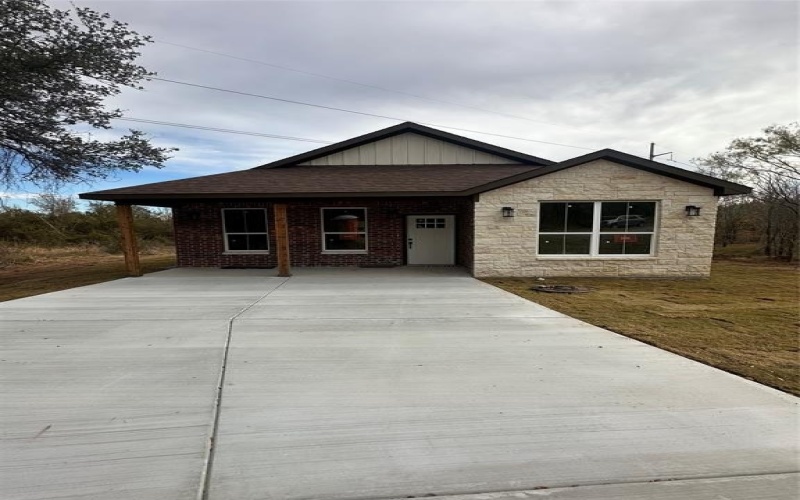 5741 Black Pine Circle, Granbury, TX 76048, 3 Habitaciones Habitaciones , ,2 BañosBaños,Residential,En Venta,5741 Black Pine Circle,20793981