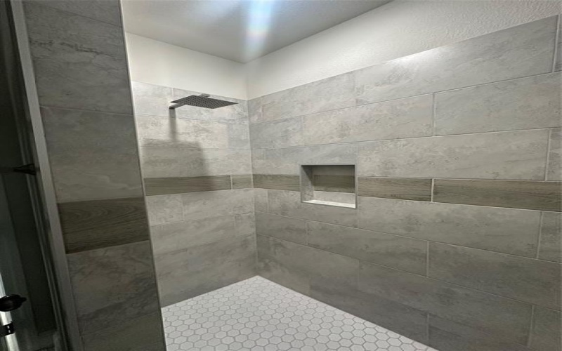 5829 Black Pine Circle, Granbury, TX 76048, 3 Habitaciones Habitaciones , ,2 BañosBaños,Residential,En Venta,5829 Black Pine Circle,20793998