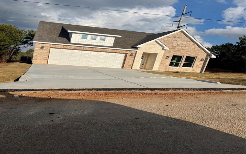5829 Black Pine Circle, Granbury, TX 76048, 3 Habitaciones Habitaciones , ,2 BañosBaños,Residential,En Venta,5829 Black Pine Circle,20793998