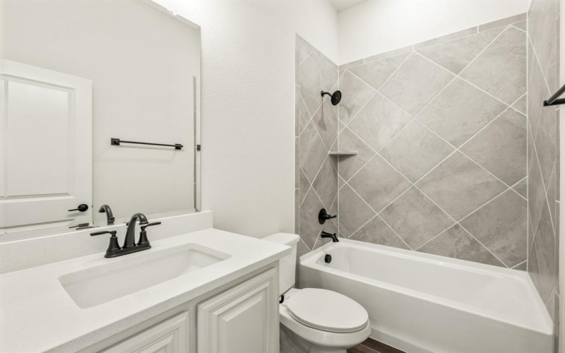 1317 Wrenwood Court, Red Oak, TX 75167, 4 Habitaciones Habitaciones , ,3 BañosBaños,Residential,En Venta,1317 Wrenwood Court,20816770